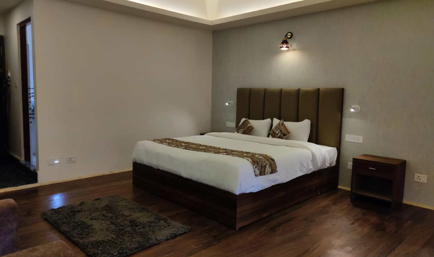 Super Deluxe Room